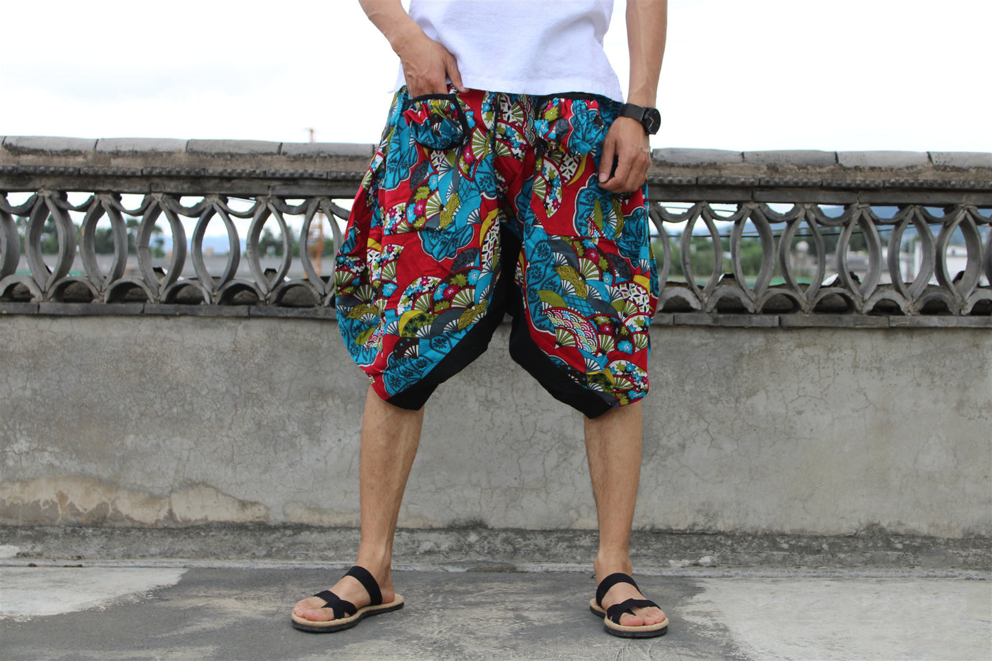Cotton and linen printed loose shorts