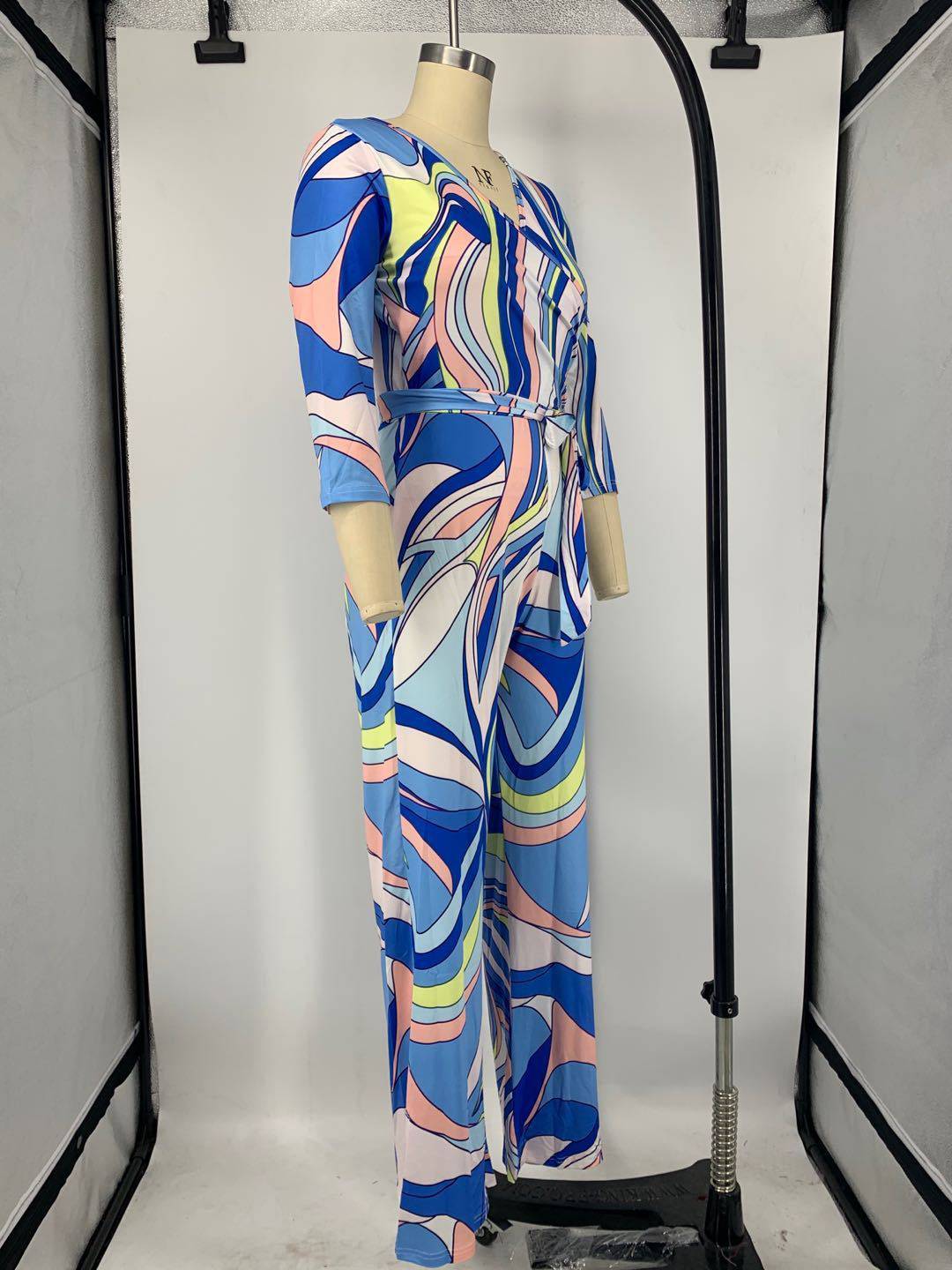 Women's V-Neck Long Sleeve Print Jumpsuit - Clothing Personality