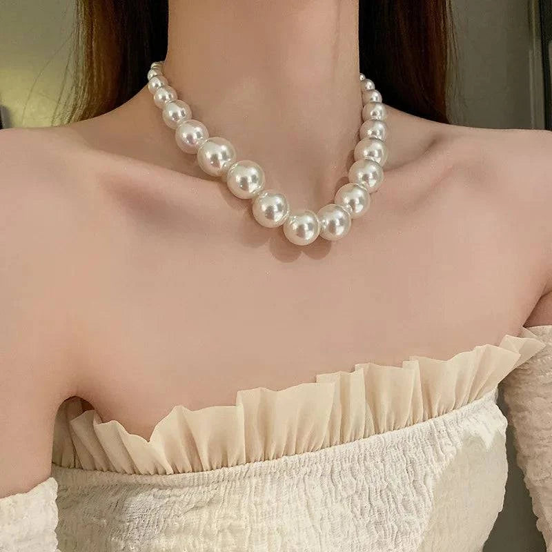 Vintage Hyperbole Bead Pearls Necklace Collarbone Chain Women's Elegant Pendant Necklace Bride Jewelry - Clothing Personality