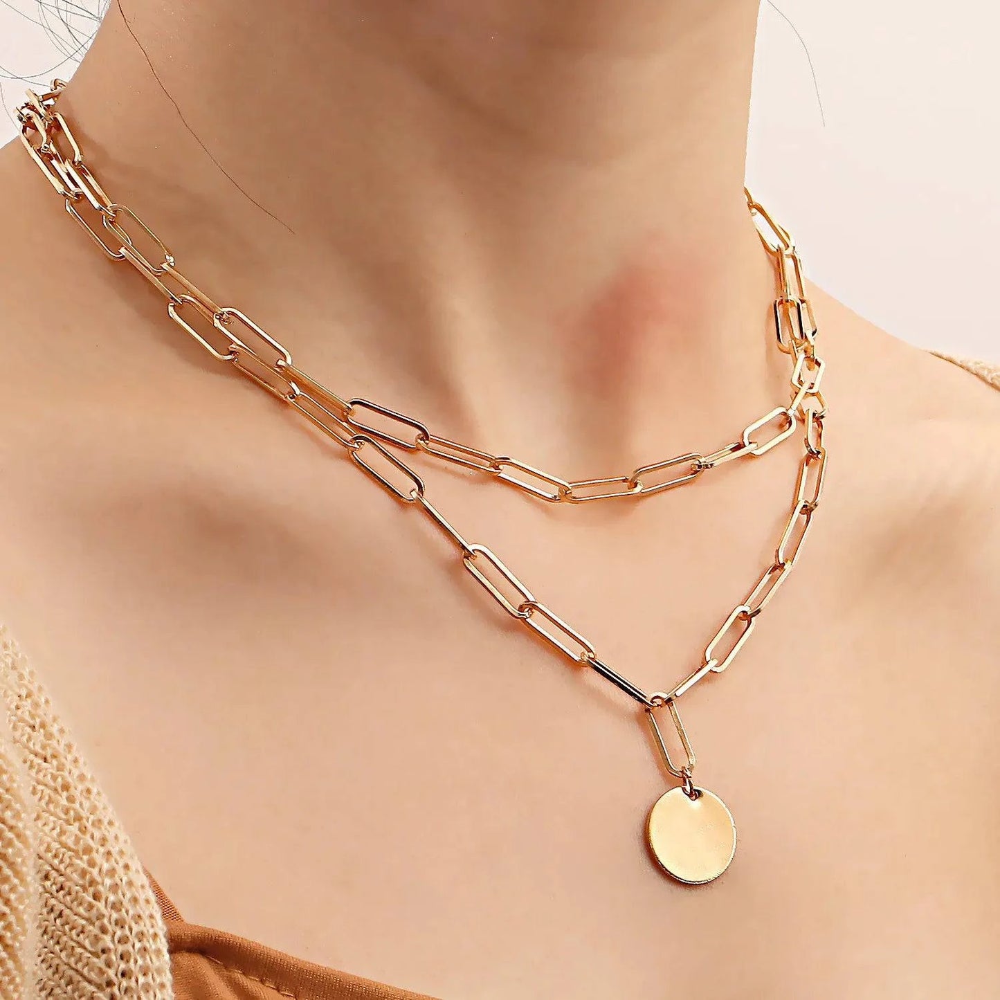 Vintage Round Charm Layered Necklace Women's Jewelry Layered Accessories for Girls Clothing Aesthetic Gifts Fashion Pendant 2022 - Clothing Personality