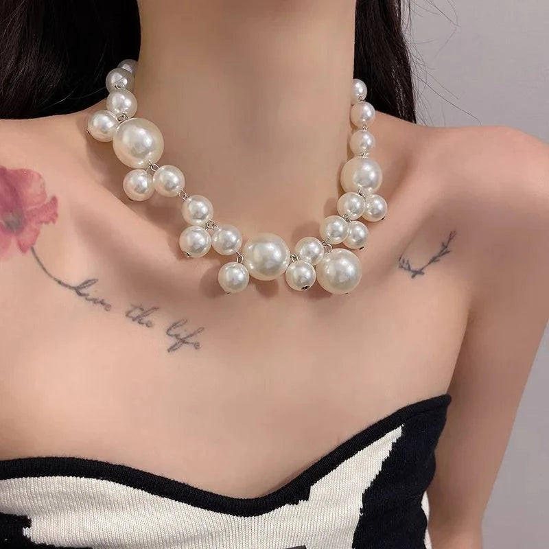 Vintage Hyperbole Bead Pearls Necklace Collarbone Chain Women's Elegant Pendant Necklace Bride Jewelry - Clothing Personality