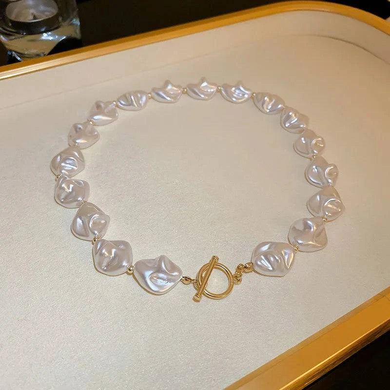 Vintage Hyperbole Bead Pearls Necklace Collarbone Chain Women's Elegant Pendant Necklace Bride Jewelry - Clothing Personality