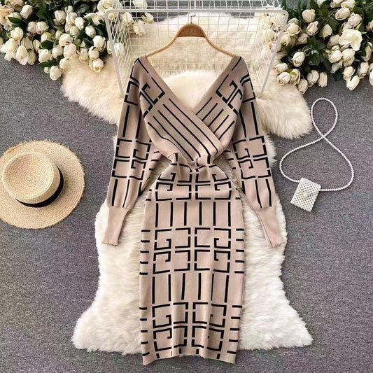 Women's Fall Fashion V-neck Geometric Bodycon Sweater Dress