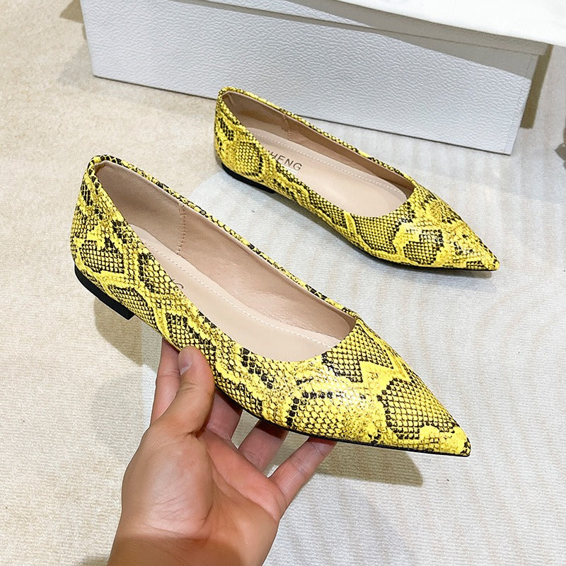 Multicolor Snake Print Pointed Toe Flat Shoes Women Soft Leather Soft Sole